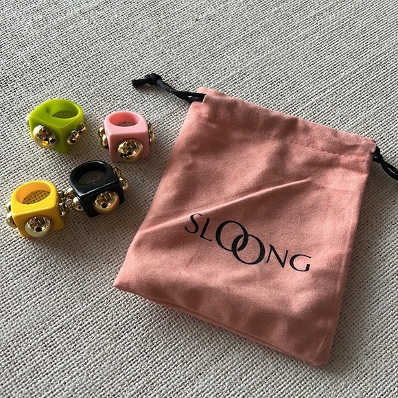 New!! Set of Resin chunky Rings - Picture 8 of 11